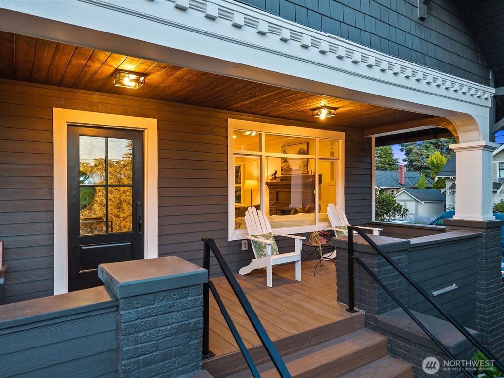 Photo of 4100 Densmore Avenue N, Seattle, WA 98103 (MLS # 2543535)