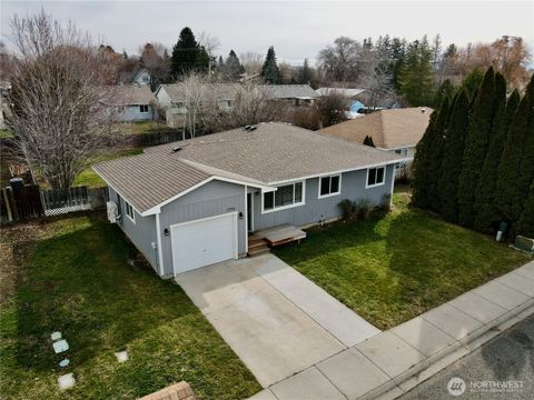 Photo of 1704 Iowa Street, Ellensburg, WA 98926 (MLS # 2487964)