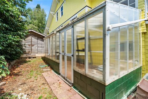 A home in Montesano