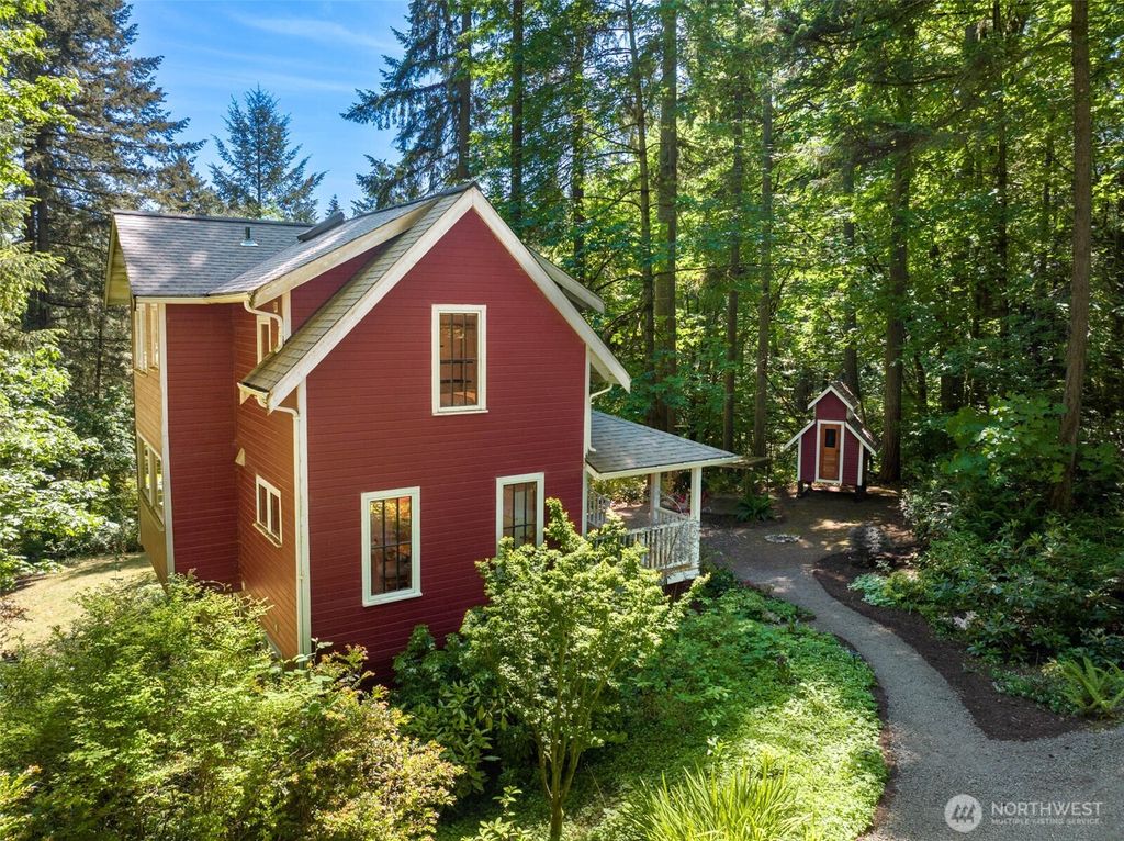 Photo of 7026 Island Center Road NE, Bainbridge Island, WA 98110 (MLS # 2529538)