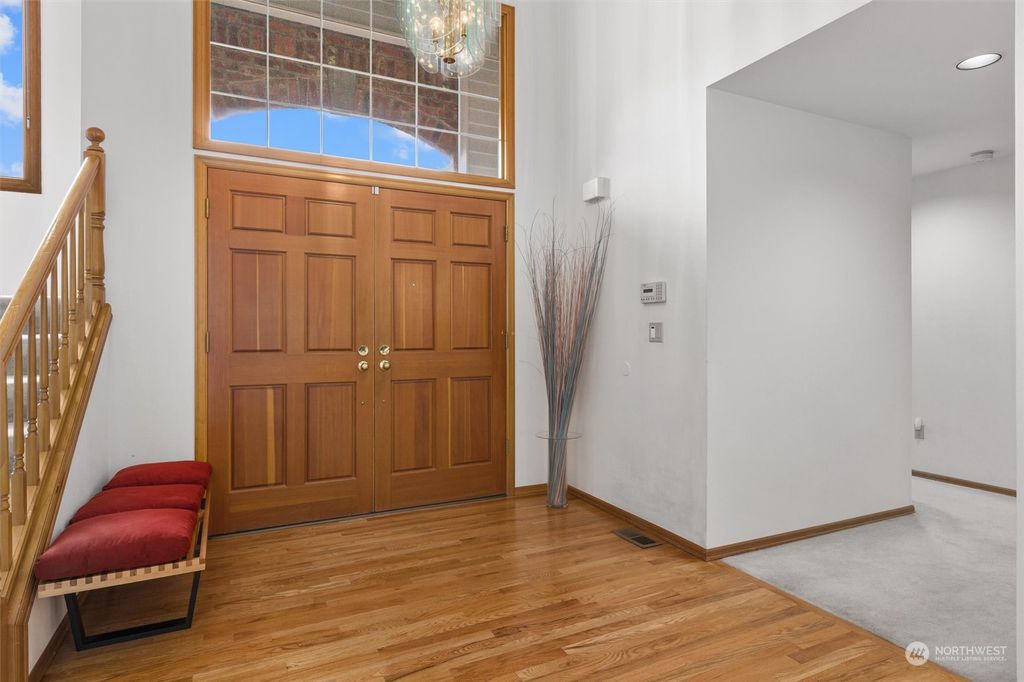 Photo of 14826 SE 65th Street, Bellevue, WA 98006 (MLS # 2140400)