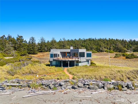 A home in Oak Harbor