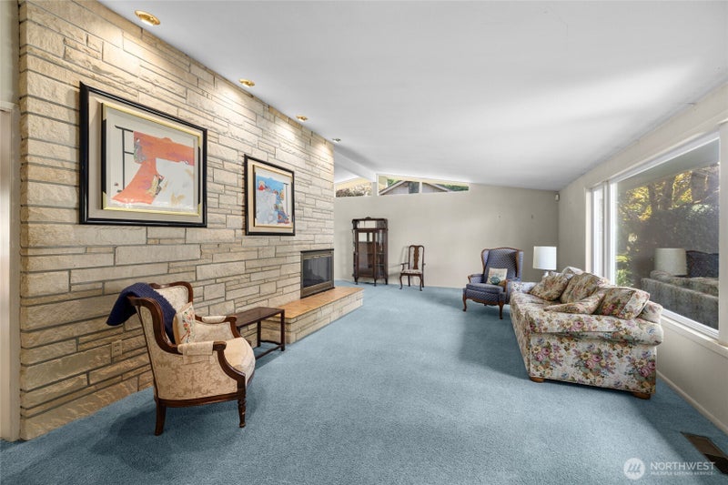 300 Claremont Place
