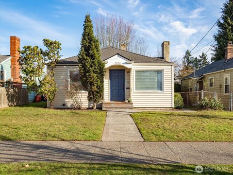 Photo of 7542 9th Avenue NW, Seattle, WA 98117 (MLS # 2471325)