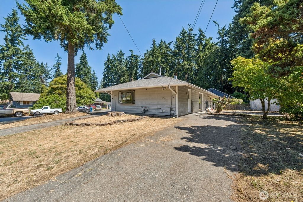 Photo of 17511 62nd Ave W Ave, Lynnwood, WA 98037 (MLS # 2415015)