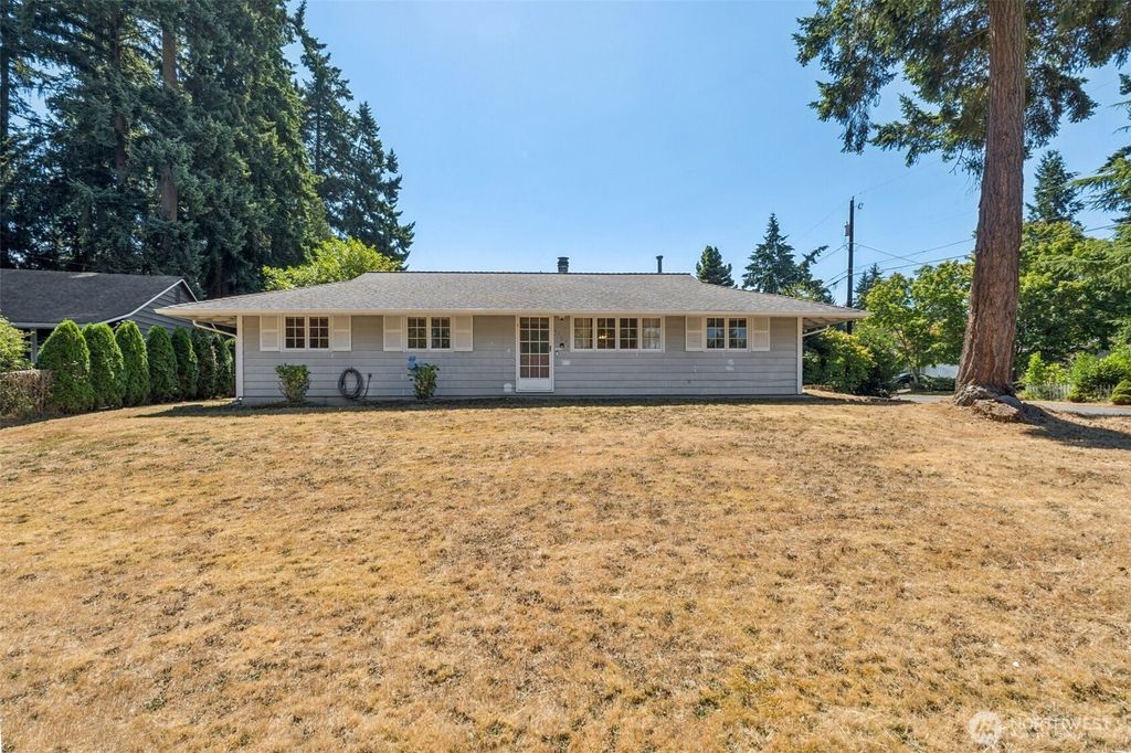 Photo of 17511 62nd Ave W Ave, Lynnwood, WA 98037 (MLS # 2415015)