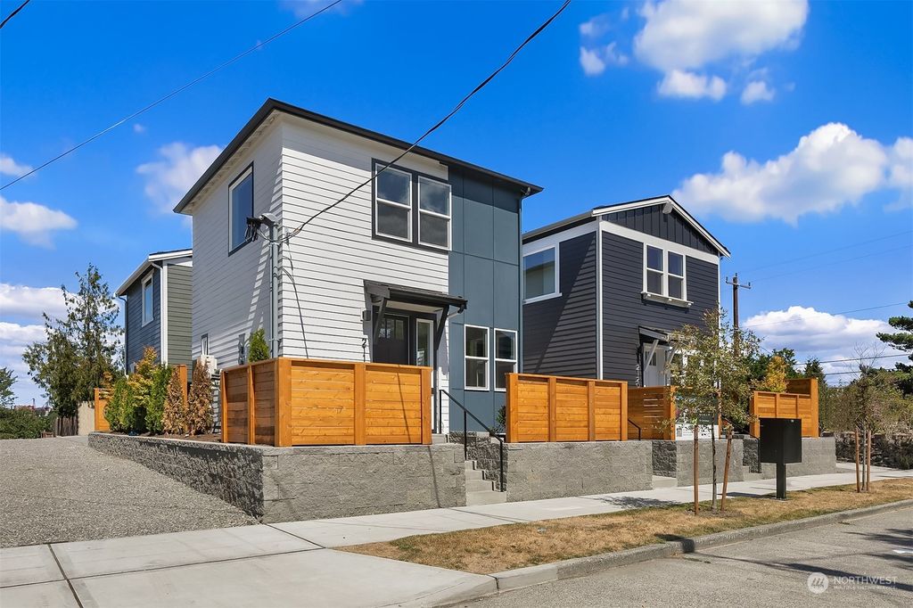 Photo of 2112 S Bayview Street, Seattle, WA 98144 (MLS # 2161138)