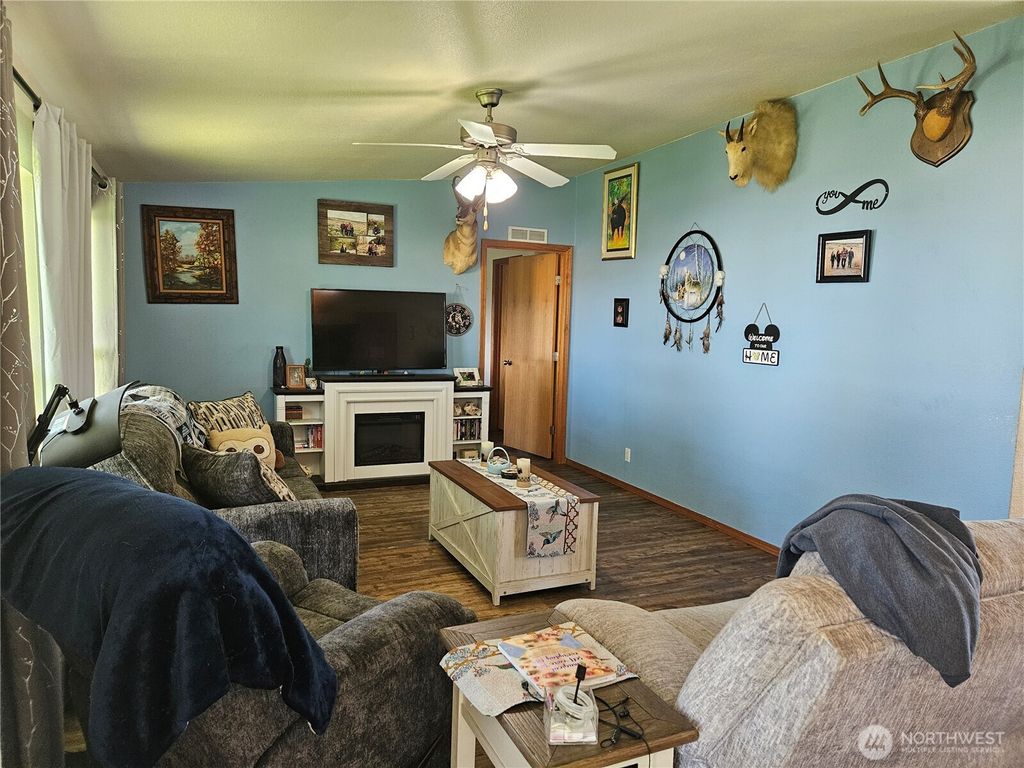 Photo of 2510 Highway 281 N, Quincy, WA 98848 (MLS # 2530764)