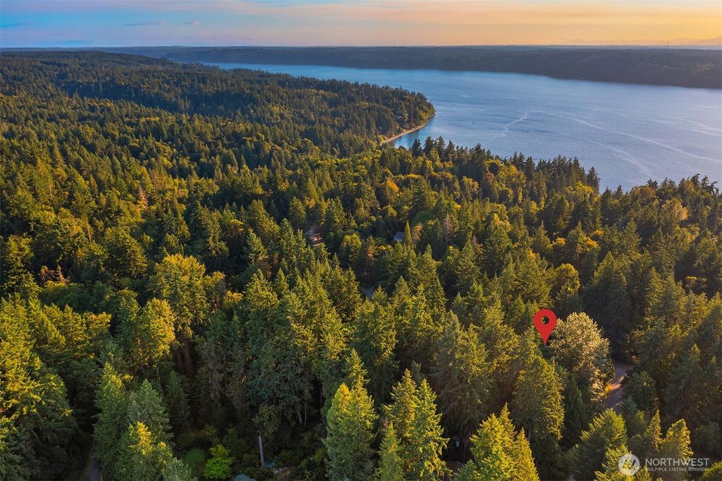 Photo of 107 133rd Street SW, Vashon, WA 98070 (MLS # 2479581)