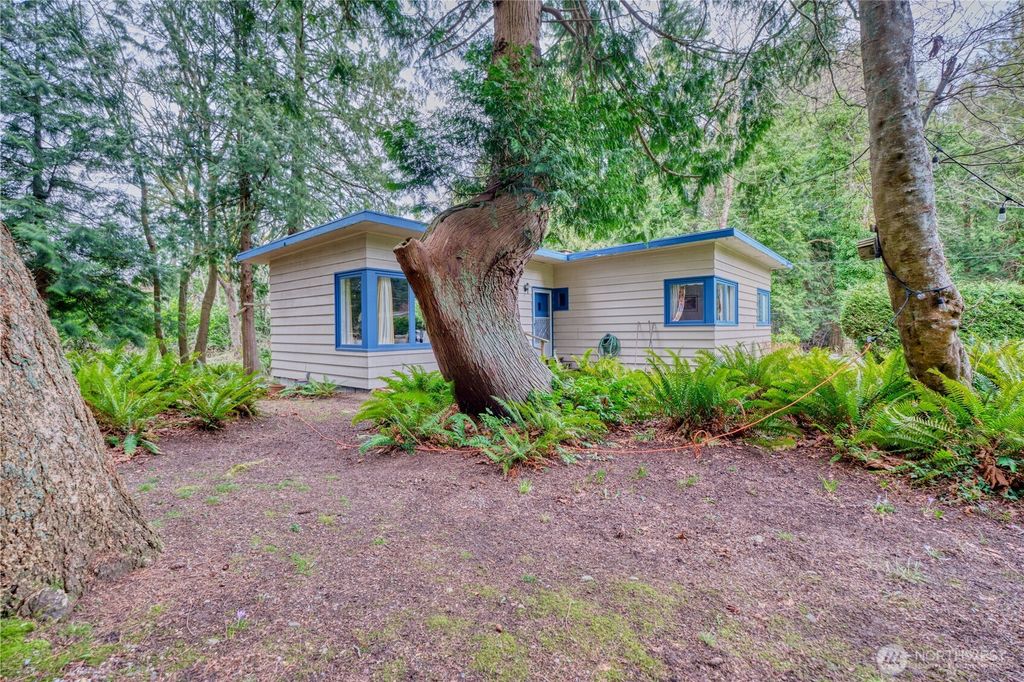 Photo of 2224 Ross Road, Point Roberts, WA 98281 (MLS # 2478294)
