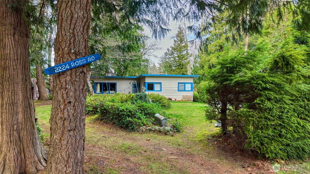 Photo of 2224 Ross Road, Point Roberts, WA 98281 (MLS # 2478294)