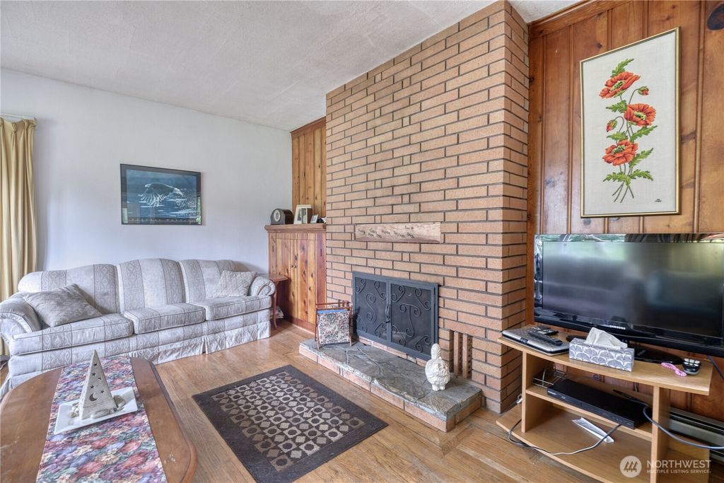 Photo of 2224 Ross Road, Point Roberts, WA 98281 (MLS # 2478294)