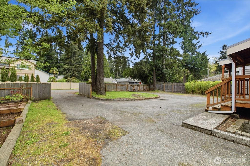 Photo of 1429 S 132nd Street, Burien, WA 98168 (MLS # 2507238)