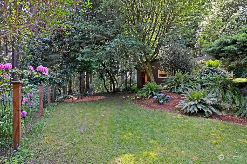 Photo of 1725 NW 192nd Street, Shoreline, WA 98177 (MLS # 2070502)