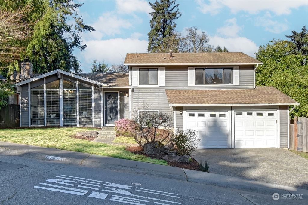 Photo of 16658 NE 48th Street, Redmond, WA 98052 (MLS # 2324790)
