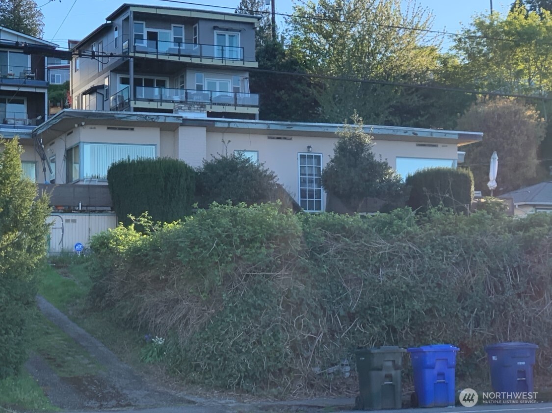 10451 Rainier Avenue S