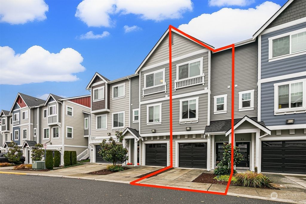 Photo of 21317 48th Avenue W #E3, Mountlake Terrace, WA 98043 (MLS # 2312285)