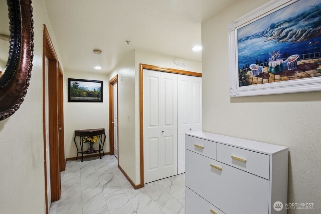 Photo of 1009 112th Street SE #D105, Everett, WA 98204 (MLS # 2510096)