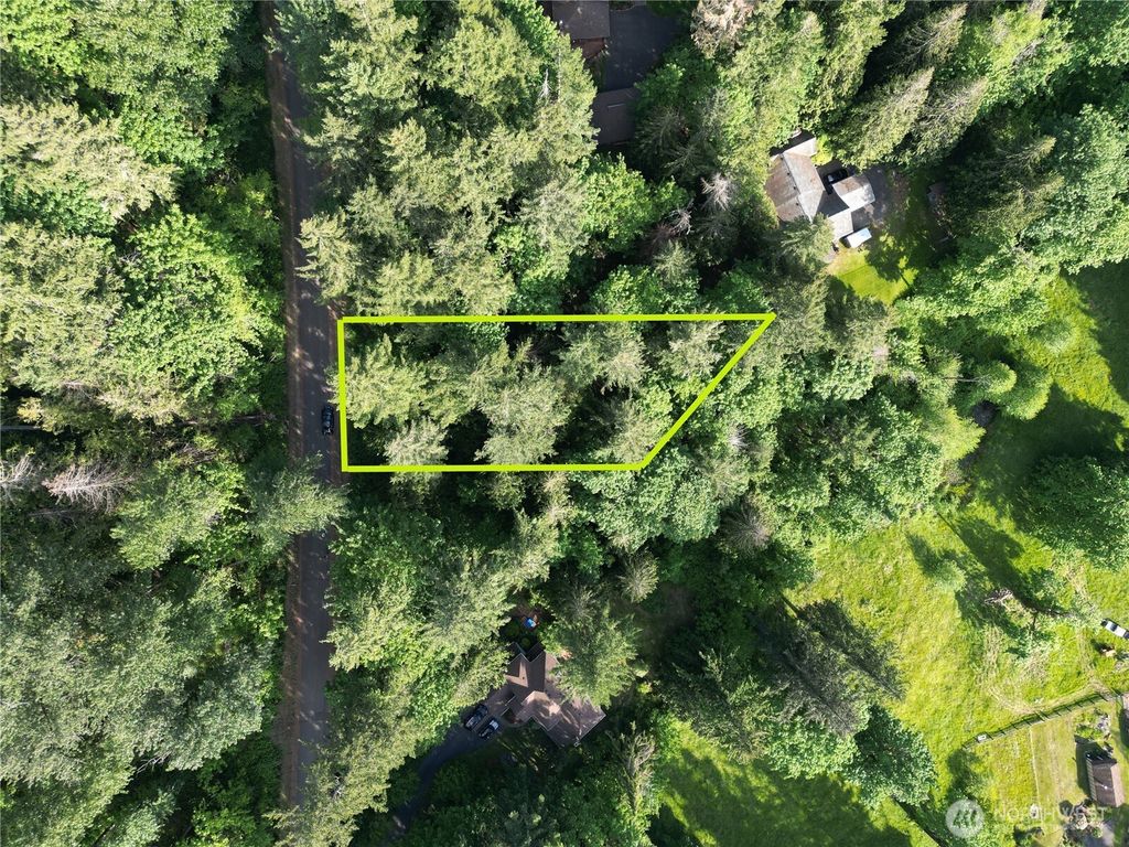 Photo of 24829 SE Mirrormont Boulevard, Issaquah, WA 98027 (MLS # 2380175)