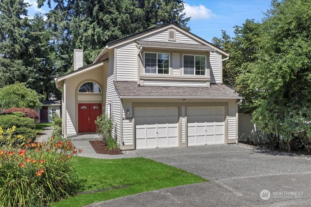 Photo of 24320 SE 42nd Street, Sammamish, WA 98029 (MLS # 2265972)