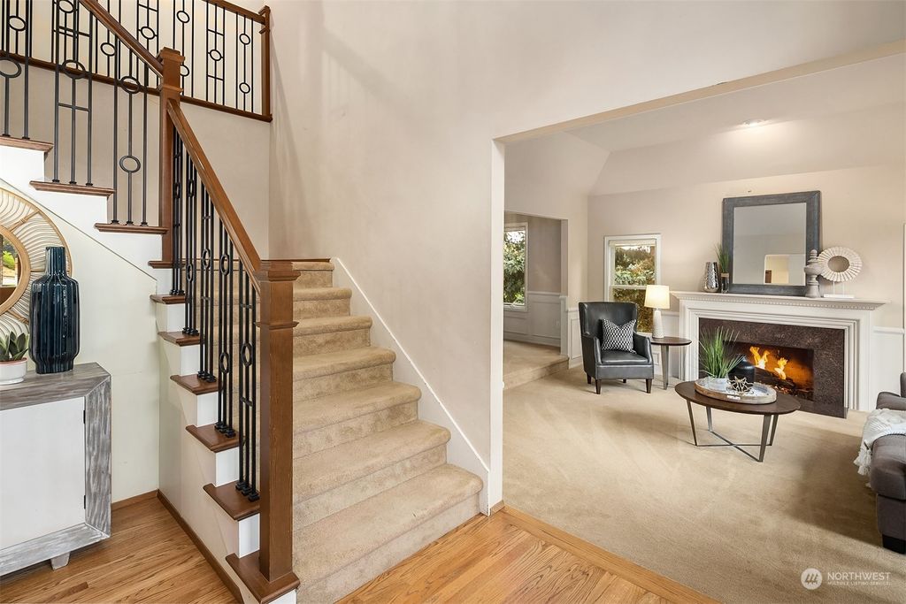 Photo of 15409 SE 66 Place, Bellevue, WA 98006 (MLS # 2157718)