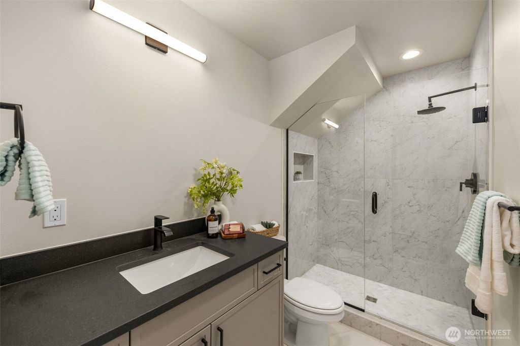 Photo of 1110 B 34th Avenue, Seattle, WA 98122 (MLS # 2426553)