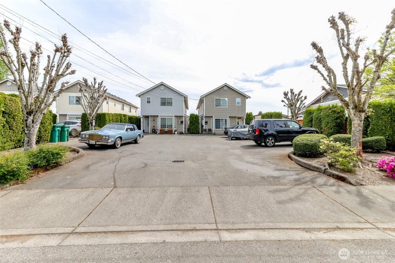 10426 17th Avenue SW 10426