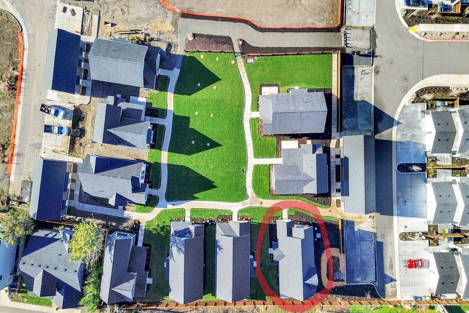 530 E Sunset Drive 14