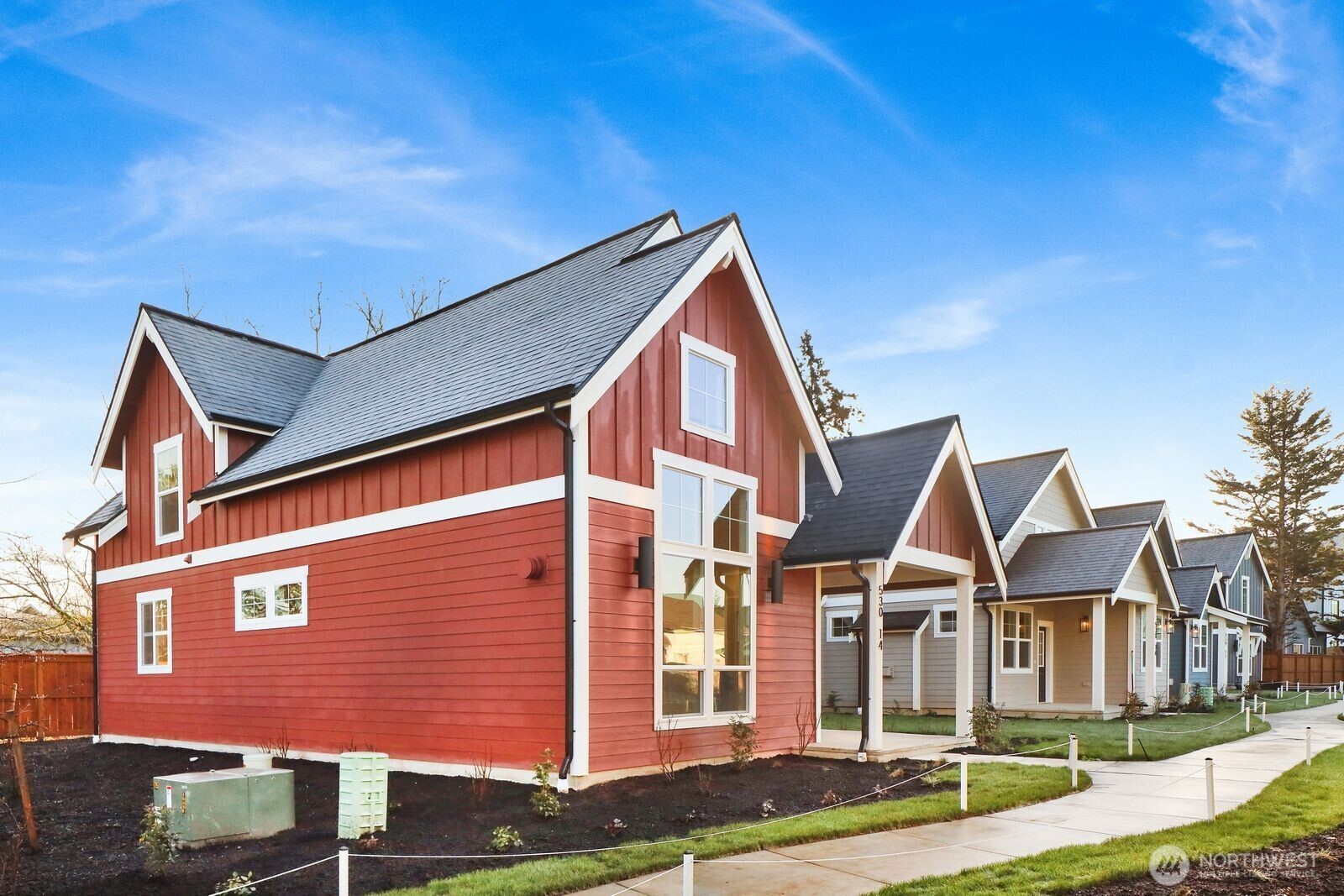 530 E Sunset Drive 14