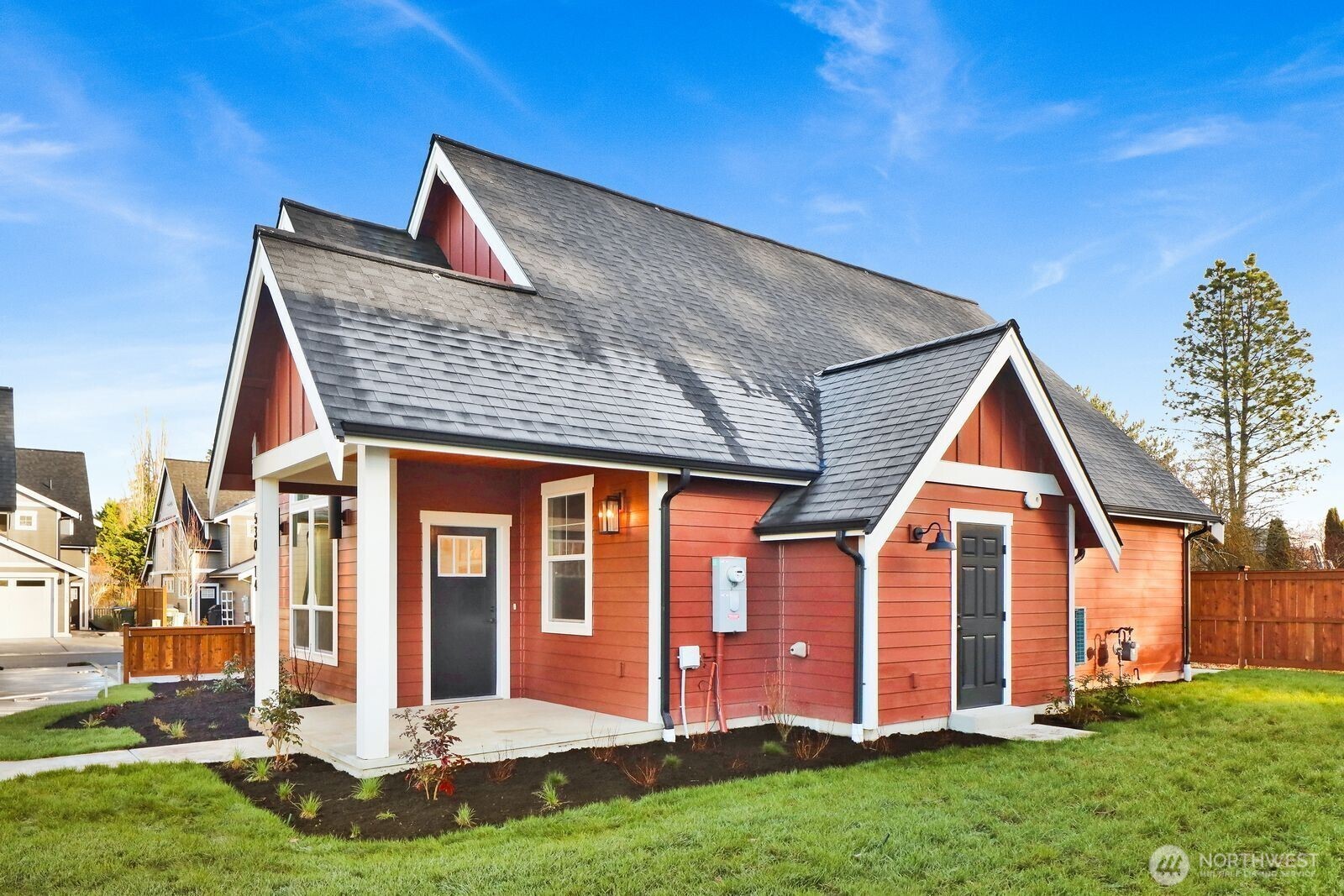 530 E Sunset Drive 14