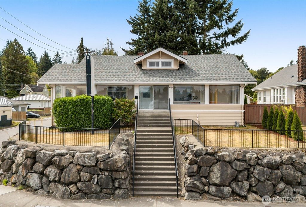 Photo of 4232 Rucker Avenue, Everett, WA 98203 (MLS # 2416940)