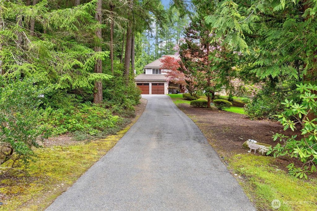 Photo of 4820 NW Hosman Circle, Silverdale, WA 98383 (MLS # 2519704)