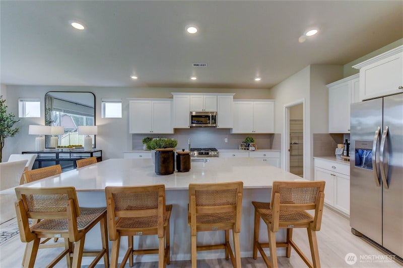 4968 Capilano Lane SW
