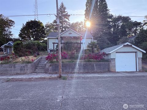 Photo of 1723 Elizabeth Avenue, Bremerton, WA 98337 (MLS # 2511102)