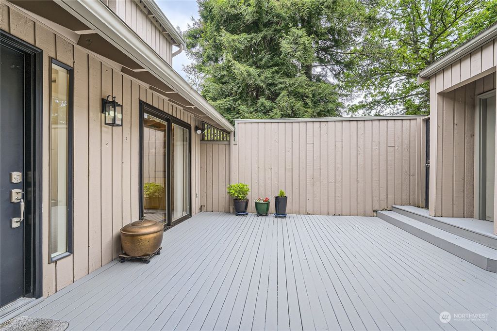 Photo of 2934 Kennewick Place NE, Renton, WA 98056 (MLS # 2247762)