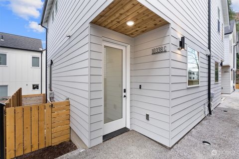 10338 Wallingford Avenue N Unit C, Seattle, WA 98133 - MLS#: 2321721