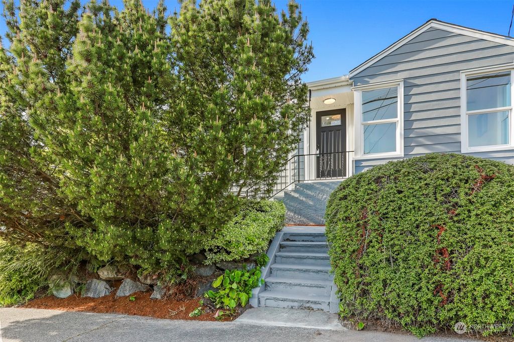 Photo of 4602 SW Juneau Street #1, Seattle, WA 98136 (MLS # 2056934)