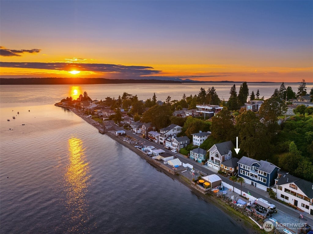 Photo of 3512 SW 172nd Street, Burien, WA 98166 (MLS # 2564832)