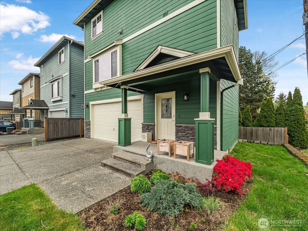 Photo of 1011 94th Drive NE, Lake Stevens, WA 98258 (MLS # 2513486)