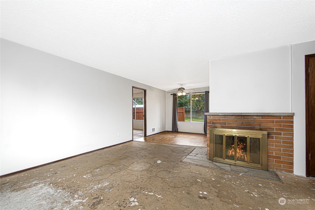 Photo of 4823 103rd Place NE, Marysville, WA 98270 (MLS # 2034020)