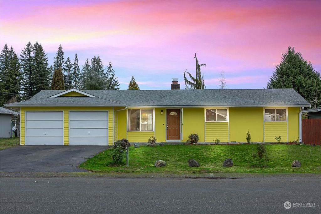 Photo of 4823 103rd Place NE, Marysville, WA 98270 (MLS # 2034020)