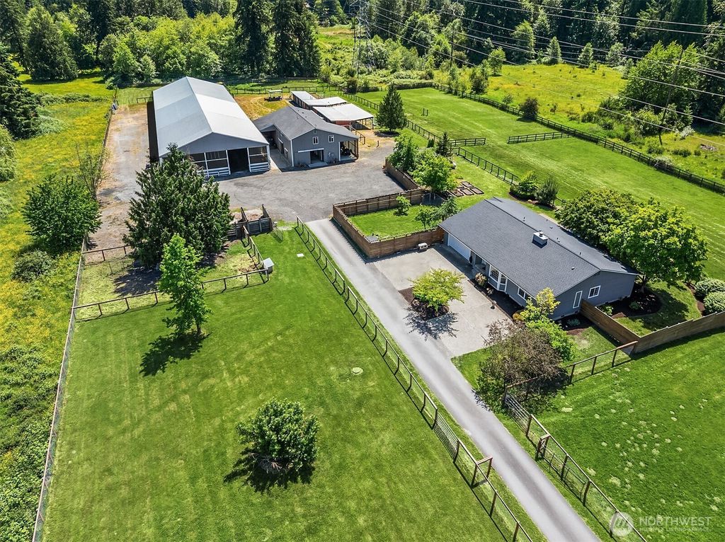 Photo of 11220 196th Avenue NE, Redmond, WA 98052 (MLS # 2535244)