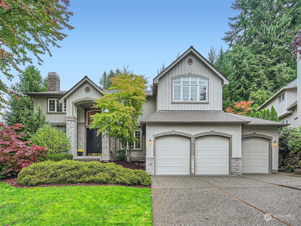 Photo of 11054 167th Court NE, Redmond, WA 98052 (MLS # 2170946)