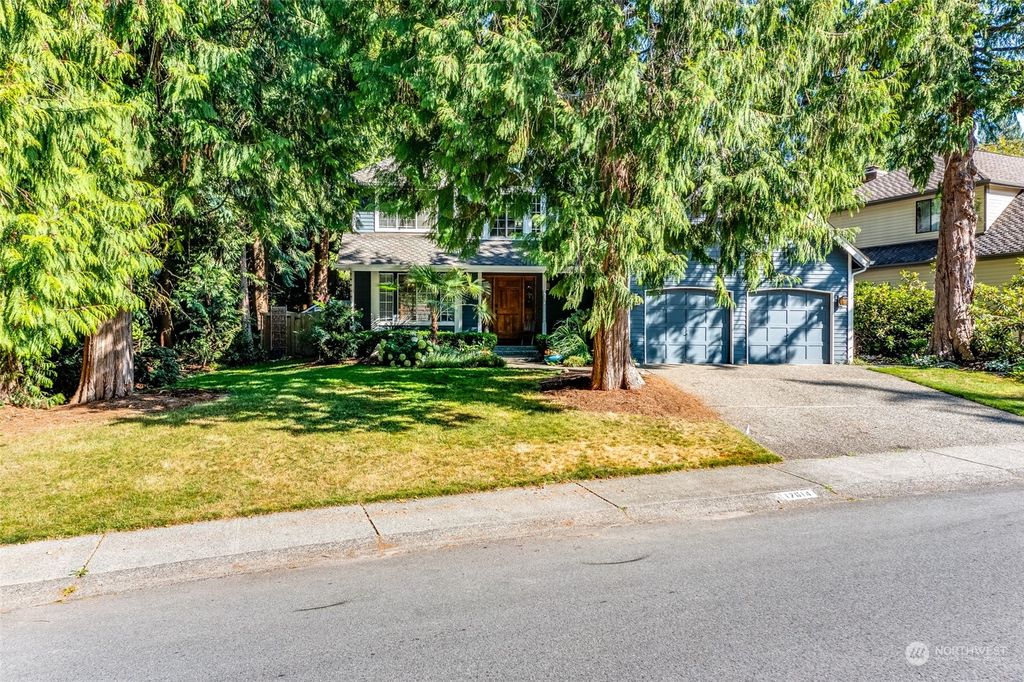 Photo of 17614 NE 138th Street, Redmond, WA 98052 (MLS # 2145924)