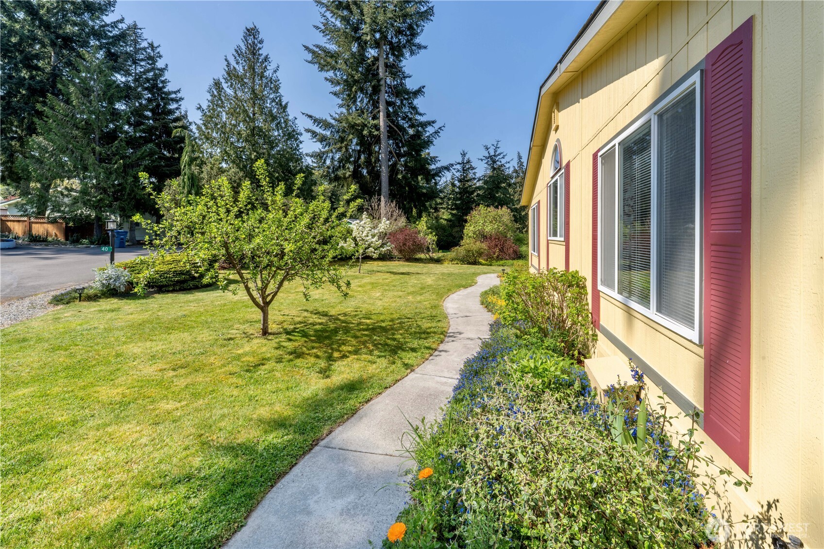 40 Green Meadows Drive