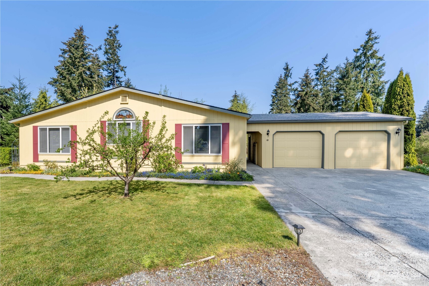 40 Green Meadows Drive
