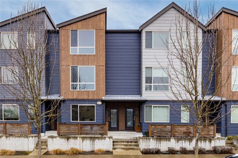 Photo of 32779 Madrona Avenue SE, Black Diamond, WA 98010 (MLS # 2331202)