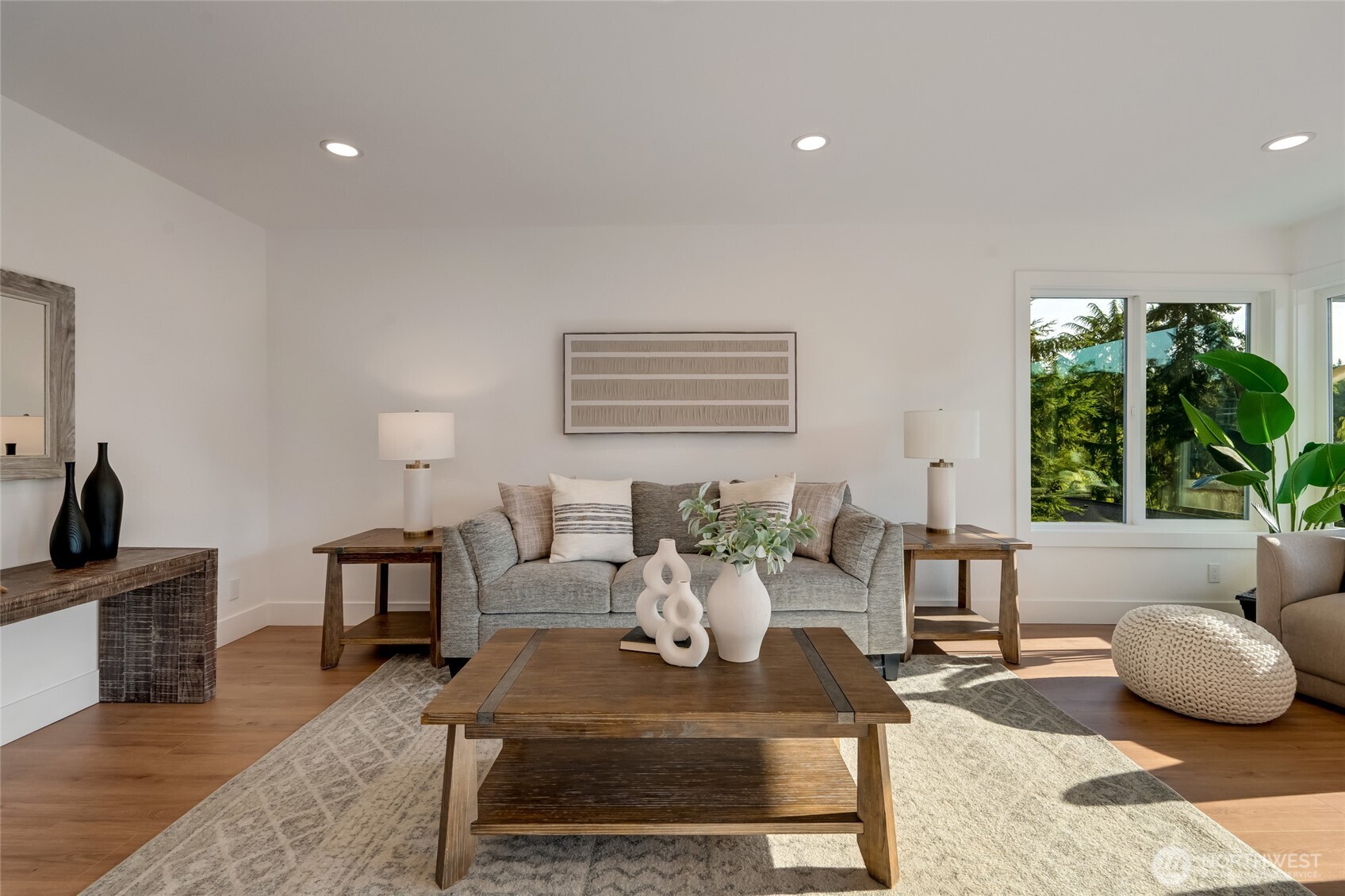 321 Bellevue Way SE 401