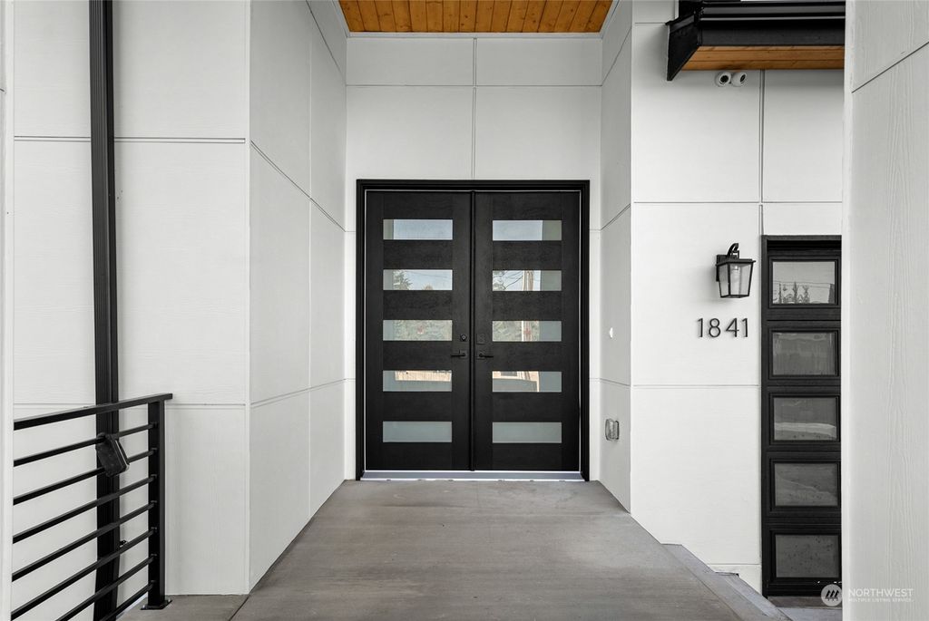 Photo of 1841 S 308th Street, Federal Way, WA 98003 (MLS # 2027942)