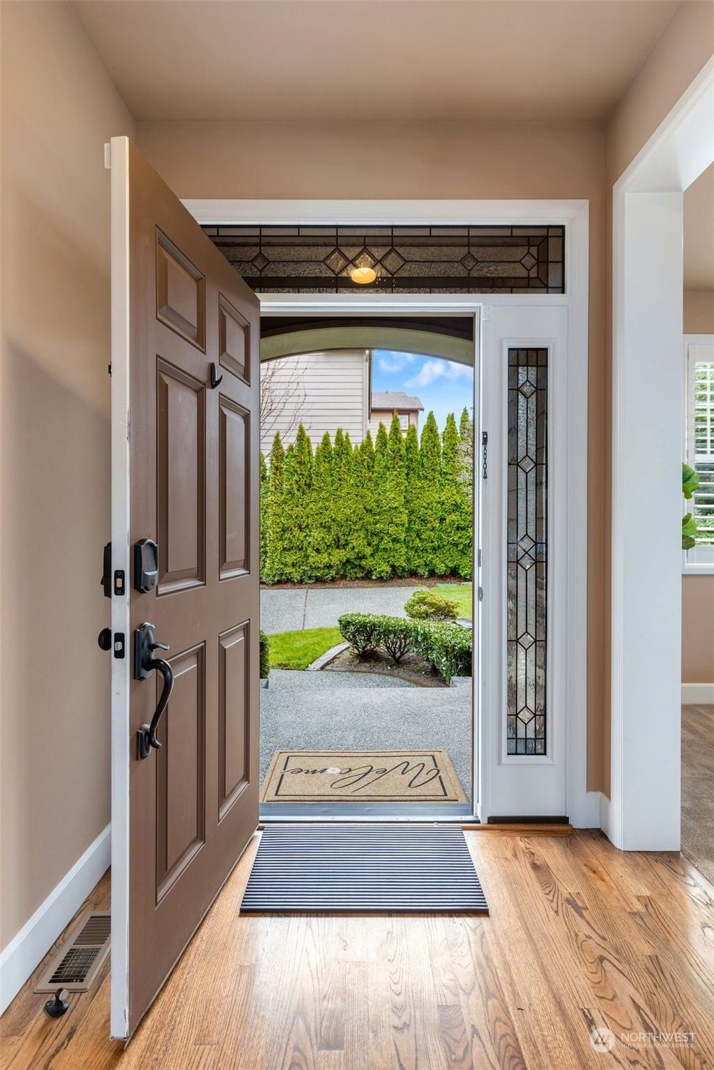Photo of 16535 NE 121st Street, Redmond, WA 98052 (MLS # 2201331)